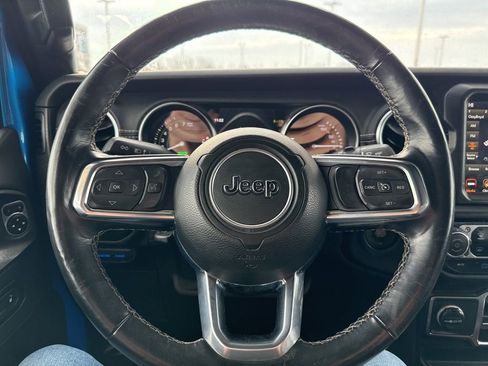 Used 2023 Jeep Wrangler Unlimited Sahara w/ Cold Weather Group image 14