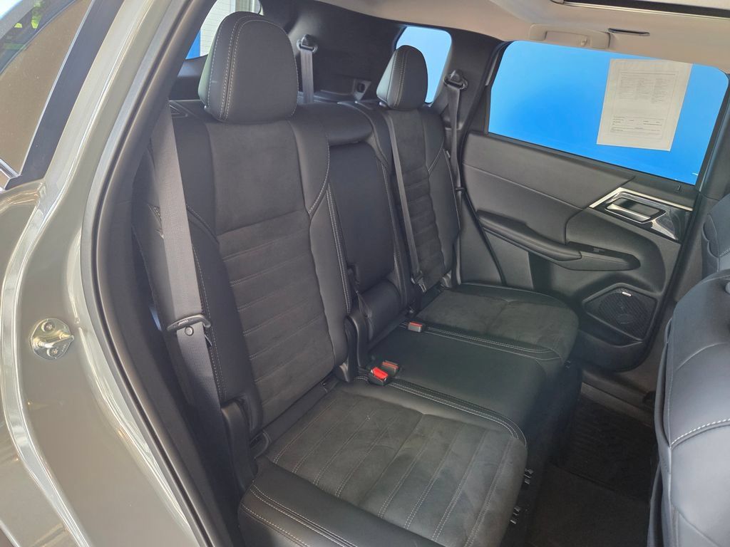 Used 2026 Mitsubishi Outlander LE AWD/4WD image 31