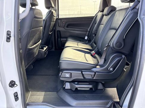Used 2023 Honda Odyssey Elite image 24
