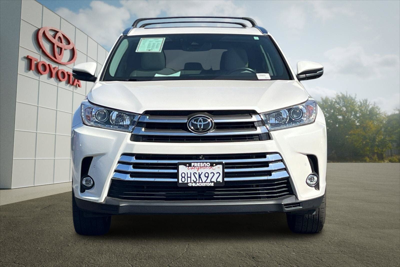 Used 2019 Toyota Highlander Limited Platinum AWD/4WD image 8