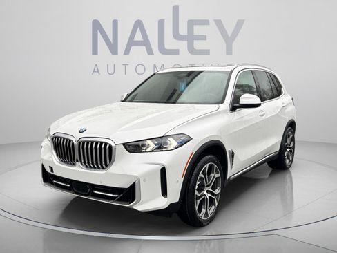 Used 2026 BMW X5 xDrive40i w/ Premium Package AWD/4WD image 2