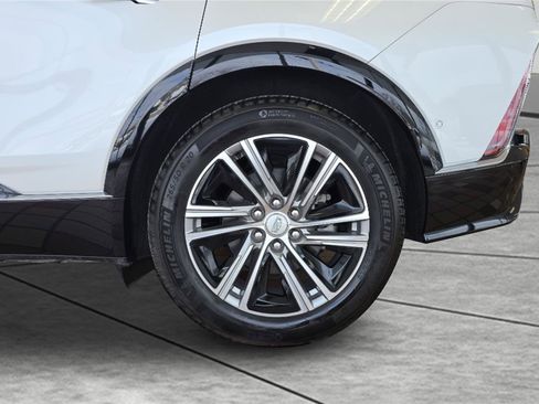 Used 2024 Cadillac Lyriq Luxury w/ LPO, Floor Liner Package image 29