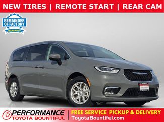 Used 2023 Chrysler Pacifica Touring-L video 1
