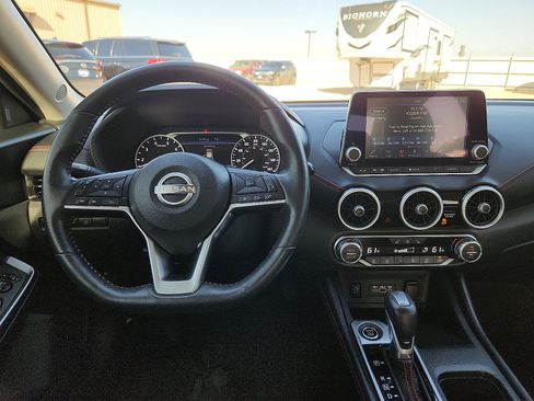 Used 2024 Nissan Sentra SR w/ SR Premium Package FWD image 11