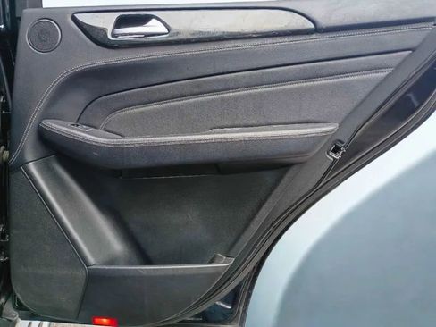 Used 2015 Mercedes-Benz ML 400 4MATIC image 7