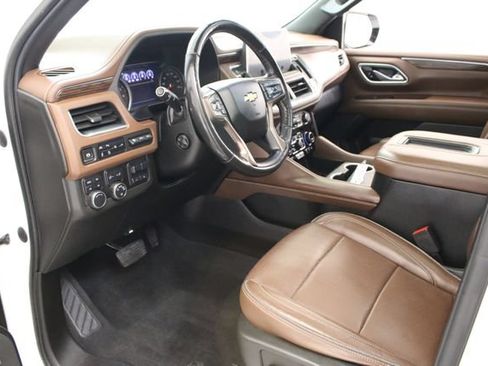 Used 2021 Chevrolet Tahoe High Country w/ Premium Package AWD/4WD image 22