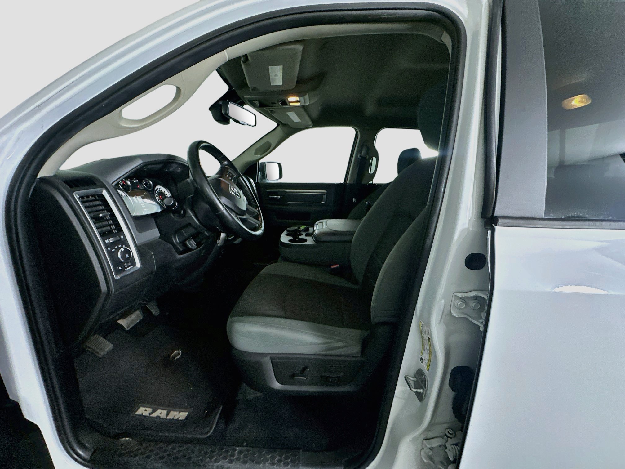 Used 2018 RAM 1500 Big Horn AWD/4WD image 13