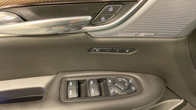 Used 2024 Cadillac XT6 Sport w/ Platinum Package AWD/4WD image 23