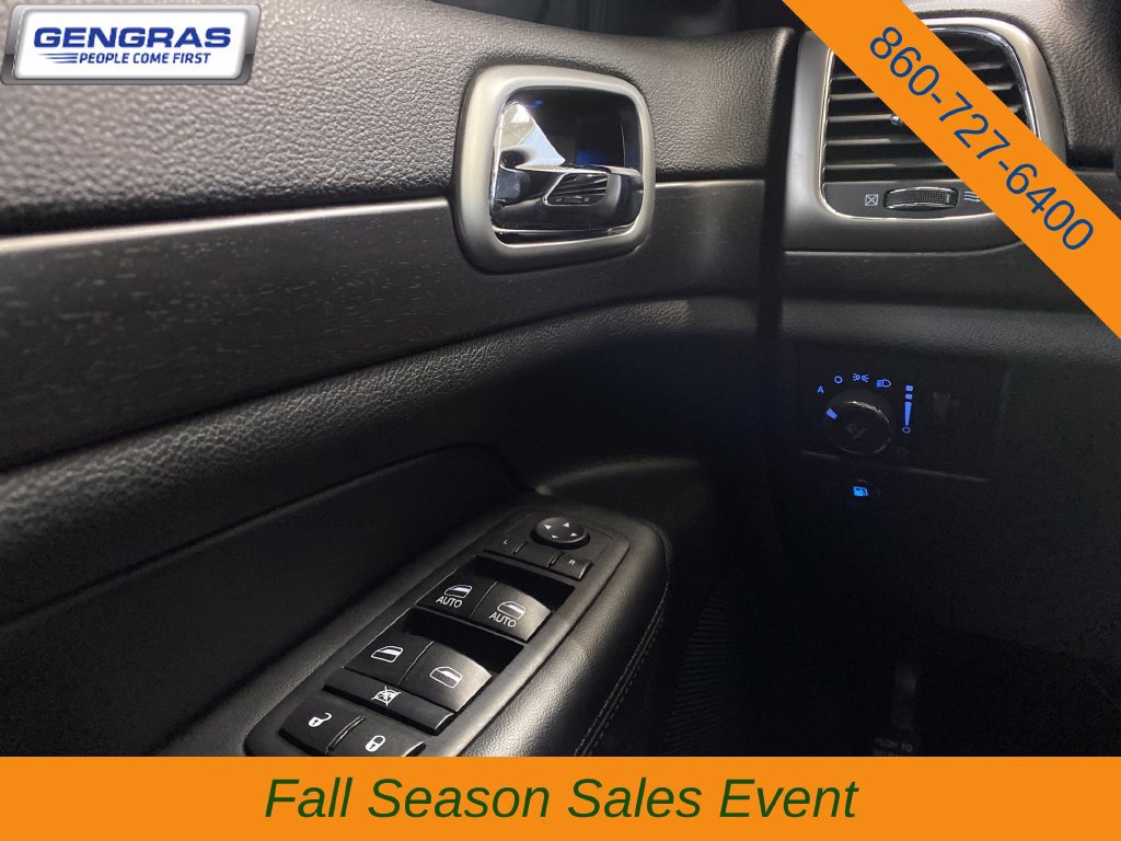Certified 2017 Jeep Grand Cherokee Altitude AWD/4WD image 24