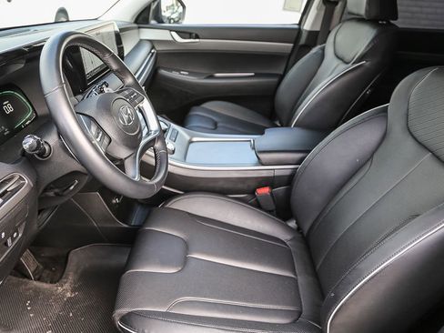 Used 2024 Hyundai Palisade SEL FWD image 16
