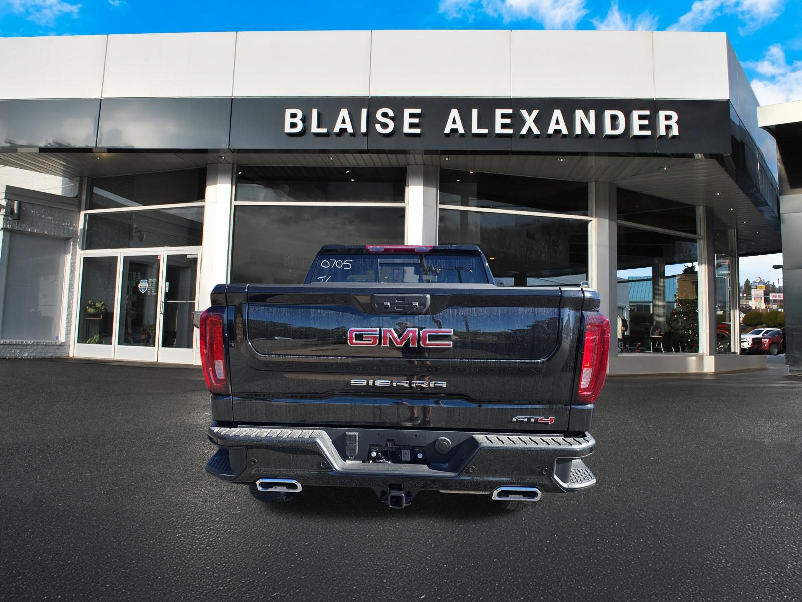New 2026 GMC Sierra 1500 AT4 w/ LPO, Black Badging Package AWD/4WD image 3