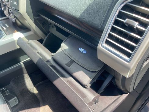 Used 2015 Ford F150 Lariat w/ Equipment Group 502A Luxury AWD/4WD image 38