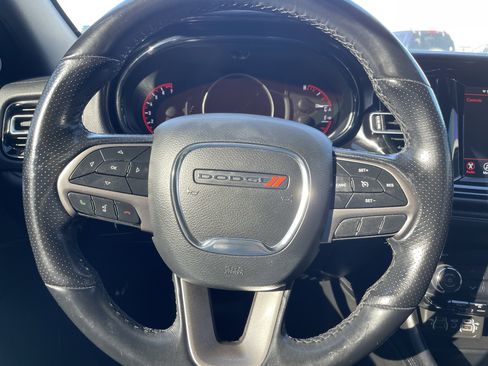 Used 2021 Dodge Durango SXT image 9