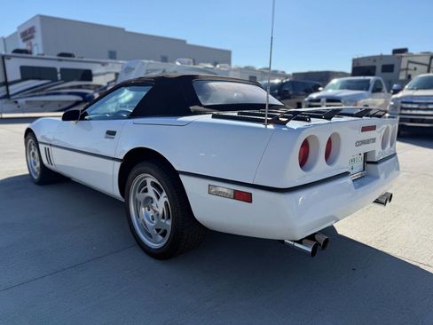 Used 1990 Chevrolet Corvette Convertible image 5