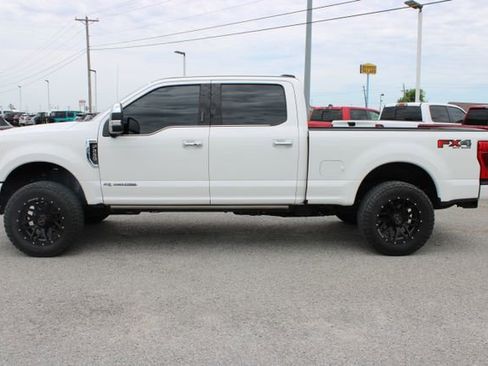 Used 2020 Ford F250 Platinum w/ FX4 Off-Road Package AWD/4WD image 9