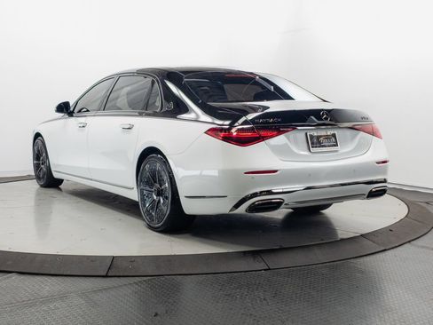 Certified 2024 Mercedes-Benz Maybach S 580 4MATIC image 33