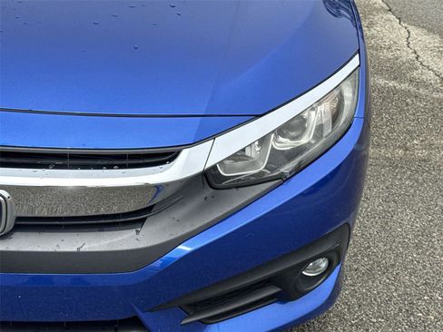 Used 2016 Honda Civic EX-T image 9