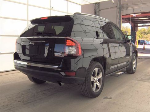 Used 2017 Jeep Compass High Altitude AWD/4WD image 4
