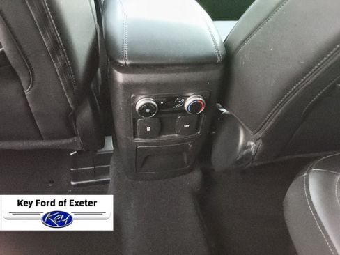 Used 2023 Ford Explorer XLT w/ Equipment Group 202A AWD/4WD image 22