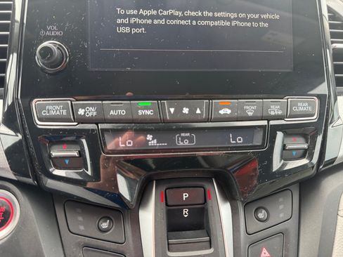 Used 2021 Honda Odyssey EX-L image 18