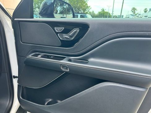 Used 2026 Lincoln Aviator 2WD w/ Jet Appearance Package image 33
