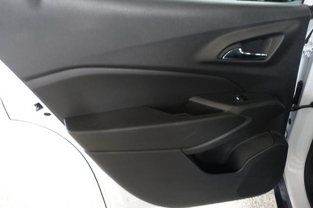 Used 2025 Chevrolet Trax LT FWD image 19
