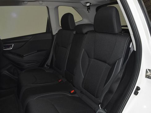 Used 2019 Subaru Forester Premium AWD/4WD image 29