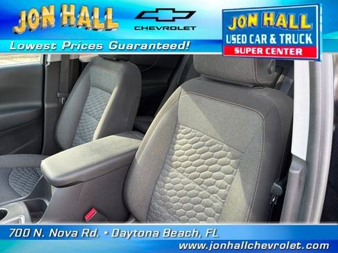 Used 2020 Chevrolet Equinox LT image 18