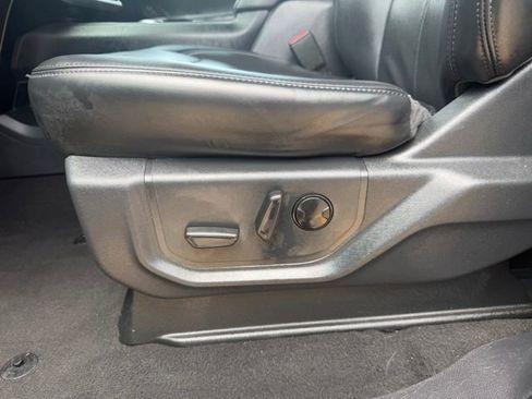 Used 2024 Ford Expedition XLT RWD image 35