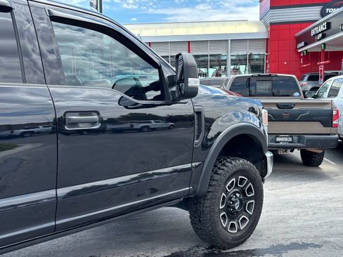 Used 2020 Ford F250 XLT AWD/4WD image 4