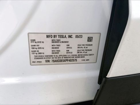 Used 2023 Tesla Model X AWD/4WD image 31