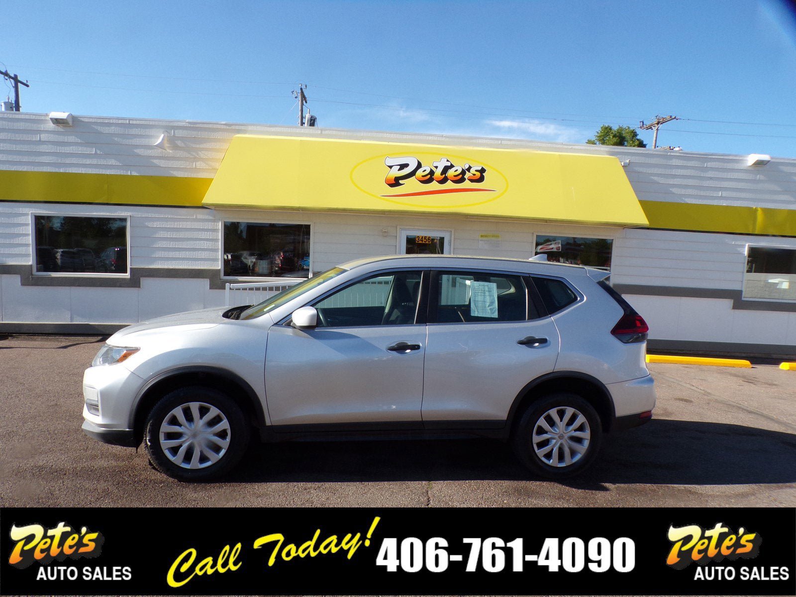 Used 2018 Nissan Rogue S AWD/4WD image 1