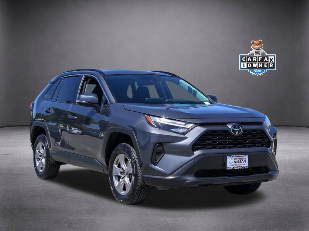 Used 2024 Toyota RAV4 XLE AWD/4WD image 2