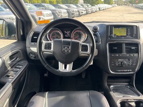 Used 2018 Dodge Grand Caravan GT image 15