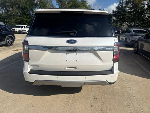 Used 2018 Ford Expedition Max Limited w/ Equipment Group 301A RWD image 5
