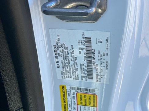 Used 2022 Ford Mustang Premium RWD image 31