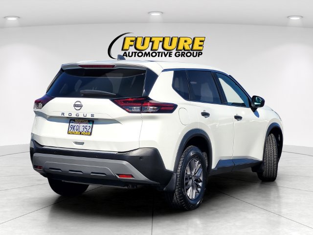 Used 2023 Nissan Rogue S FWD image 4