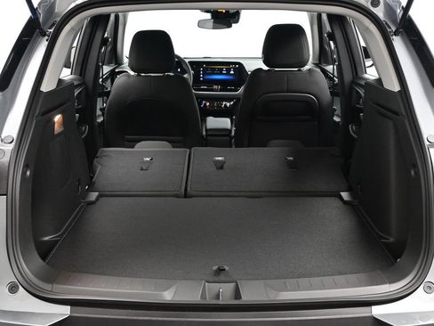 New 2026 Chevrolet TrailBlazer LT w/ Midnight Edition FWD image 38