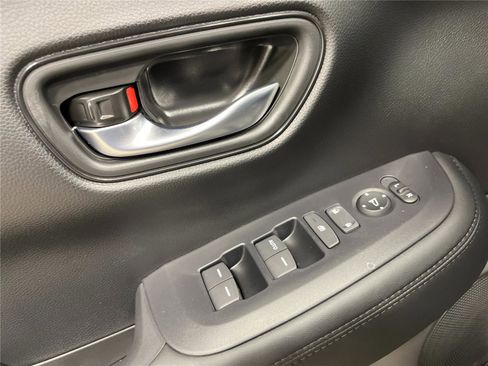 New 2026 Honda HR-V LX image 11