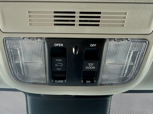 Used 2026 Honda Odyssey Elite image 52
