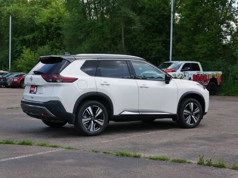 Used 2023 Nissan Rogue SL AWD/4WD image 5
