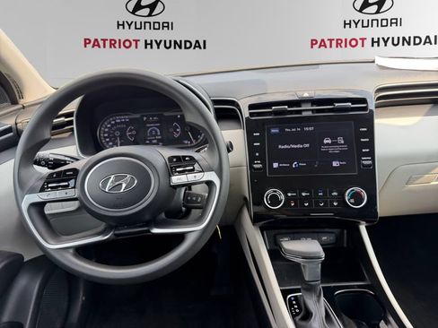 Used 2023 Hyundai Tucson SE FWD image 5
