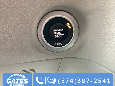 Used 2023 Chrysler Pacifica Touring-L image 26