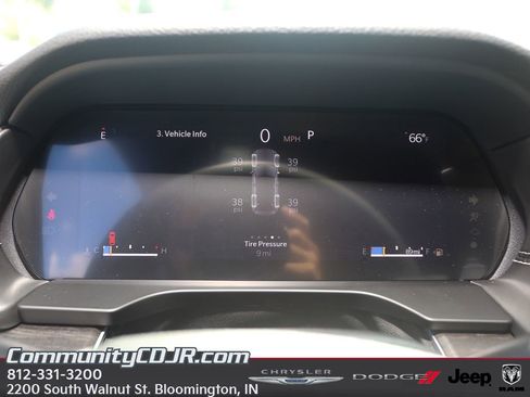 New 2025 Jeep Grand Cherokee Limited AWD/4WD image 14