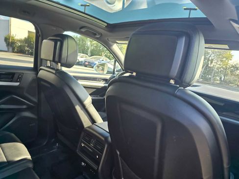 Used 2024 Porsche Cayenne image 15