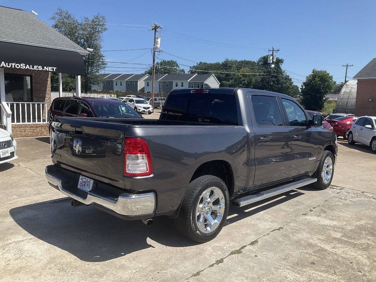 Used 2021 RAM 1500 Big Horn RWD image 3