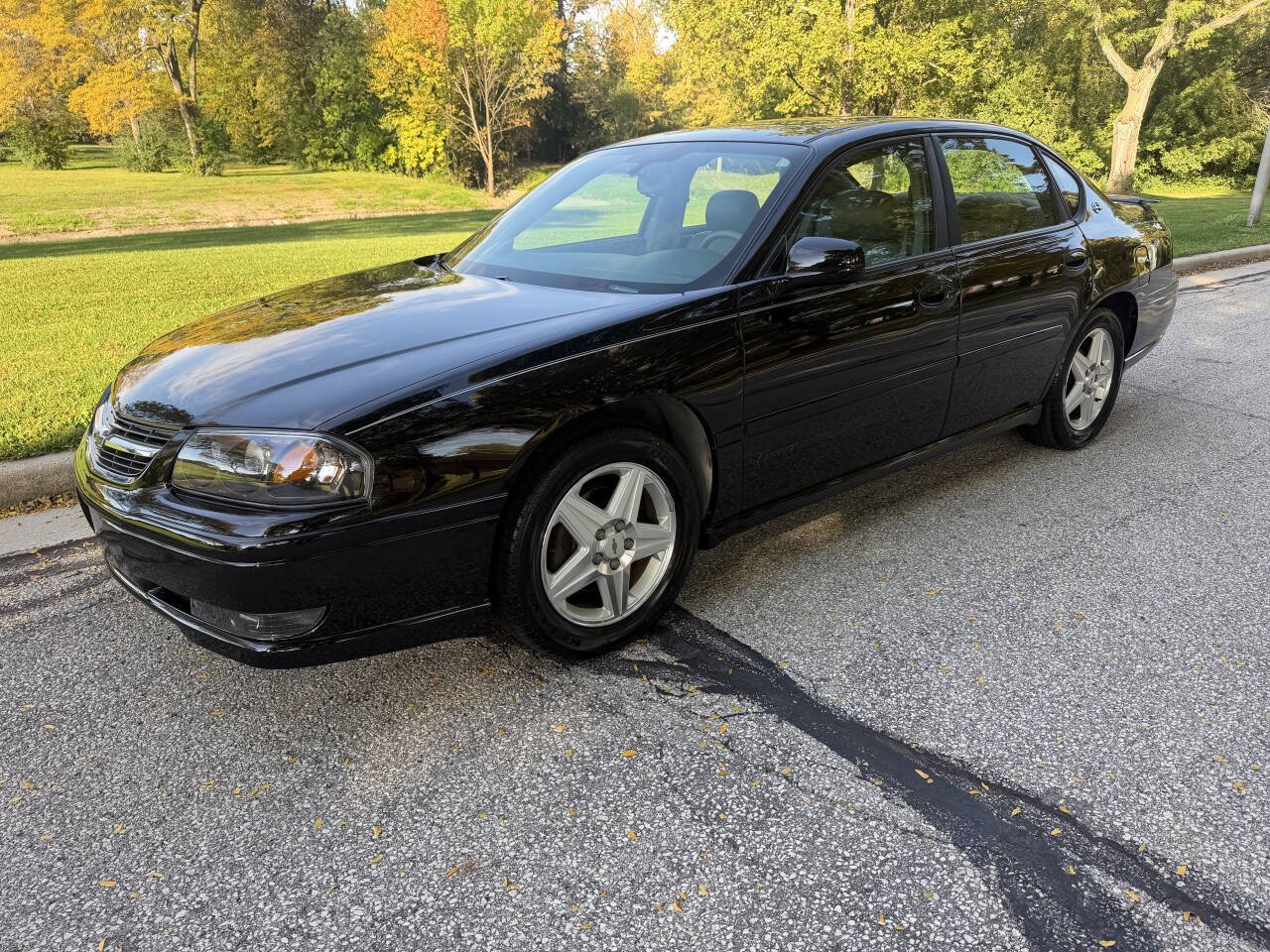 Used 2004 Chevrolet Impala SS w/ Preferred Equipment Group FWD image 1