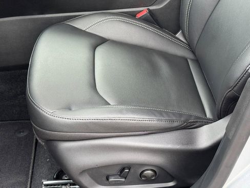 New 2026 Jeep Compass Limited image 15