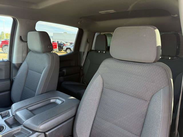 Used 2022 Chevrolet Silverado 1500 LT AWD/4WD image 12