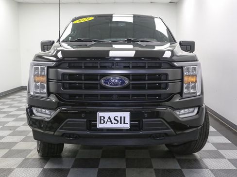 Used 2021 Ford F150 Lariat w/ Max Trailer Tow Package image 3